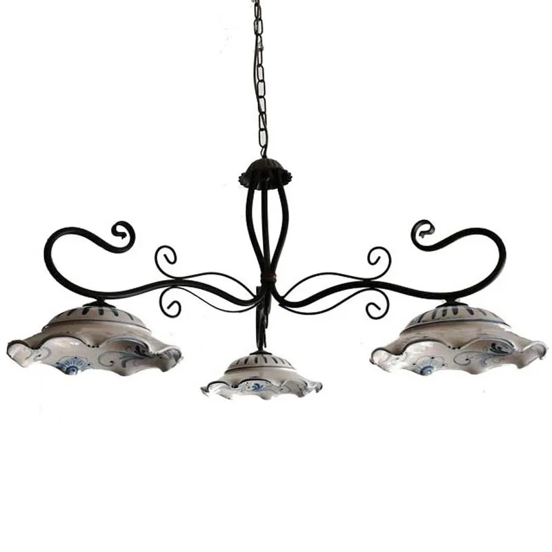 Lampadario in ceramica bilancere ferro 3 luci.