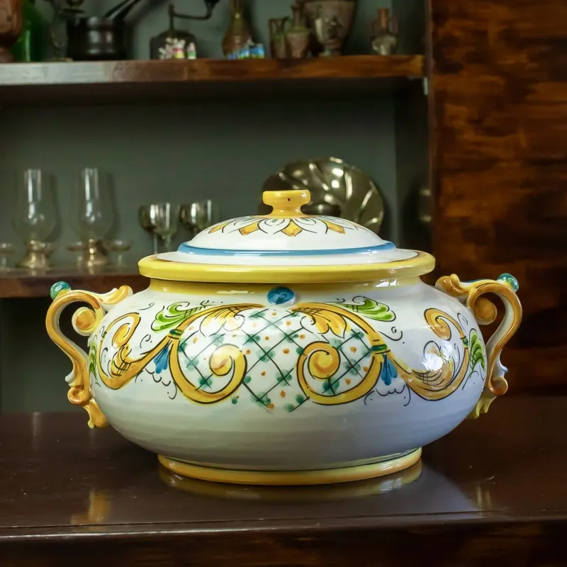 Centrotavola in ceramica con coperchio gi