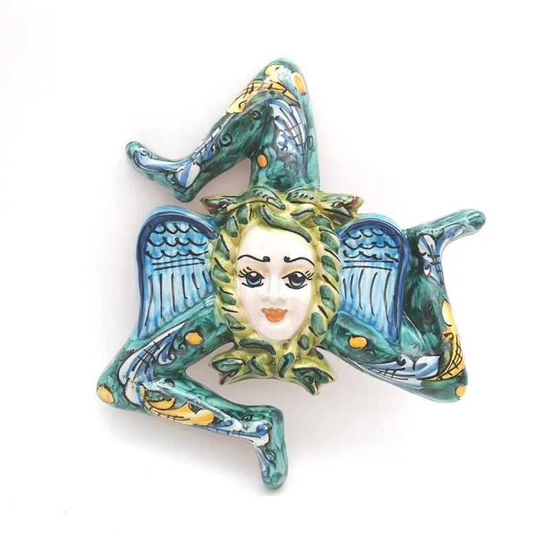 Trinacria in Ceramica Siciliana di Caltagirone cm 21